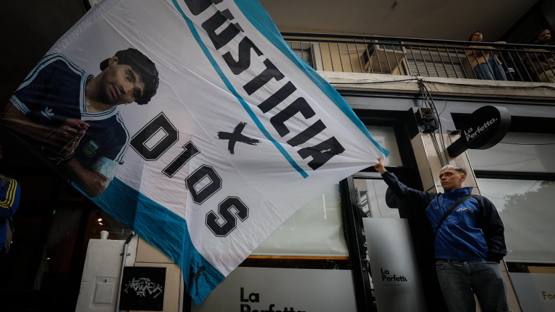 Los jueces declararon nulo el juicio por la muerte de Maradona:  realizarán otro desde cero